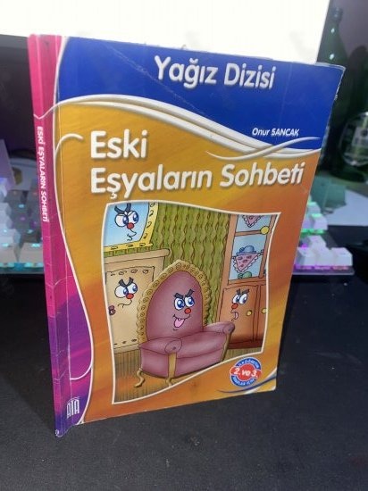 ESKİ EŞYALARIN SOHBETİ - ONUR SANCAK kitap kapağı