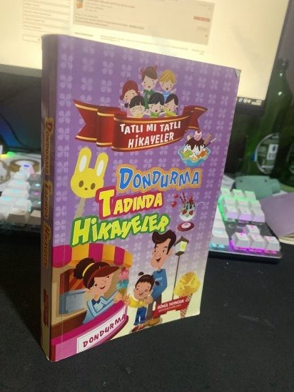 DONDURMA TADINDA HİKAYELER - Kolektif / Belirtilmemiş kitap kapağı