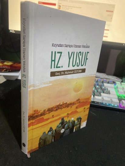 Kuyudan Saraya Uzanan Yolculuk Hz Yusuf - ciltli - Doç. Dr. Mahmut Öztürk kitap kapağı