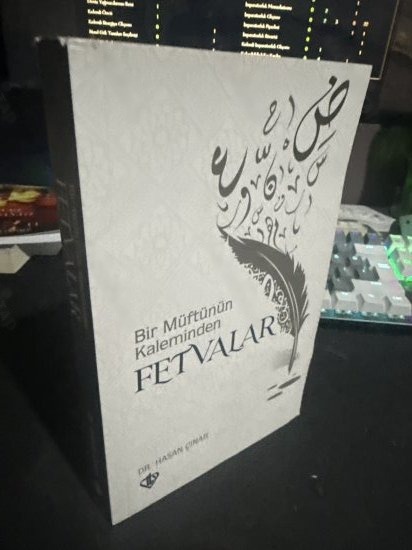 Fetvalar - Bir Müftünün Kaleminden - Hasan Çınar kitap kapağı