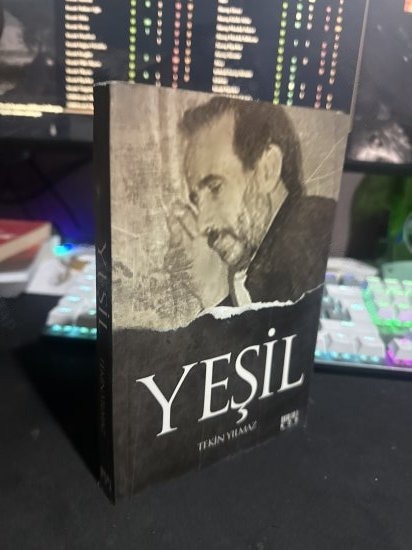 yeşil - tekin yılmaz kitap kapağı