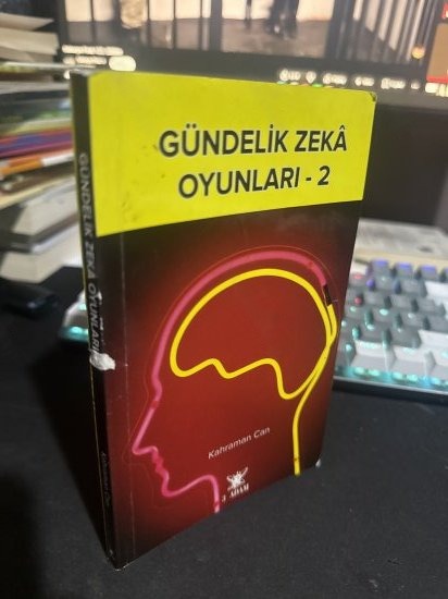 GÜNDELİK ZEKA OYUNLARI 2 - KAHRAMAN CAN kitap kapağı