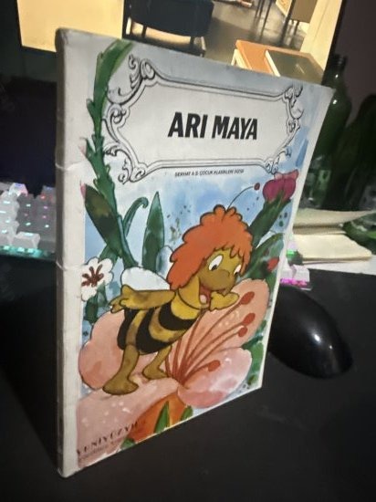 ARI MAYA - W. BONNELS kitap kapağı