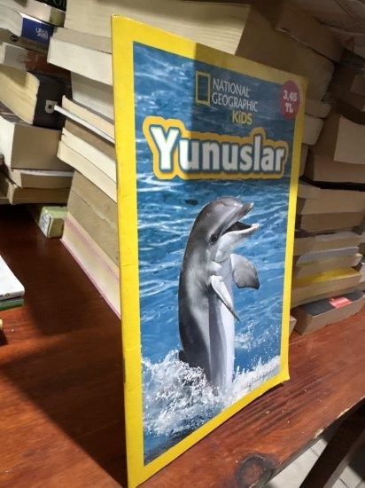 national geographic kids // yunuslar - melissa stewart kitap kapağı