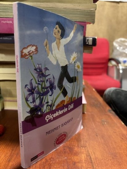ÇİÇEKLERİN DİLİ