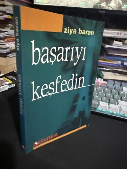 BAŞARIYI KEŞFEDİN - ZİYA BARAN kitap kapağı