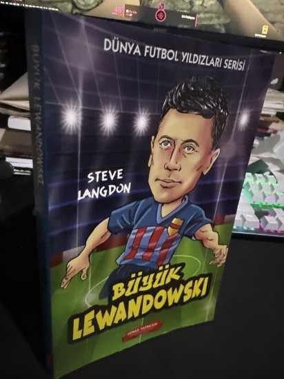 BÜYÜK LEWANDOWSKİ - Steve langdon kitap kapağı